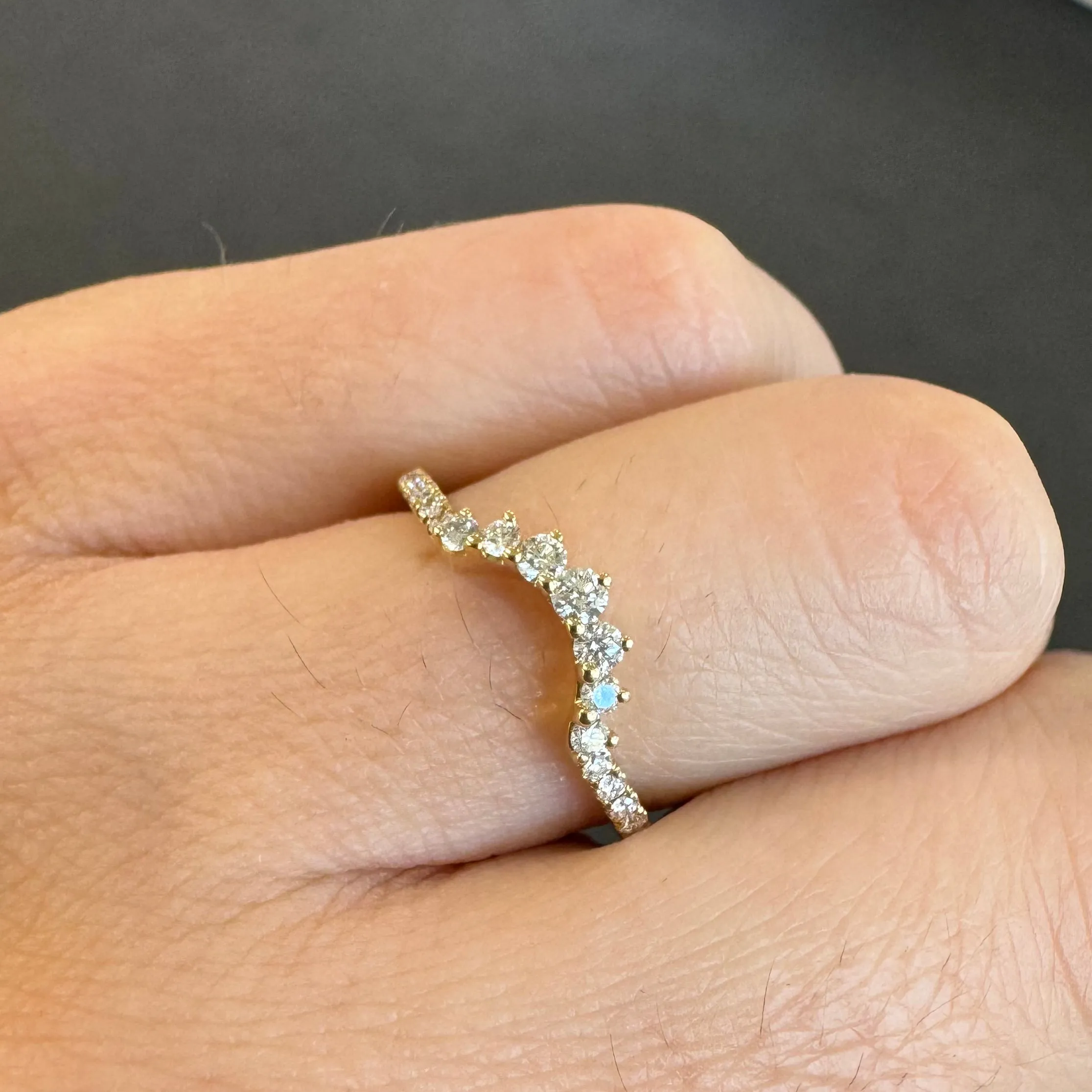 18ct Yellow Gold Framing Diamond Ring