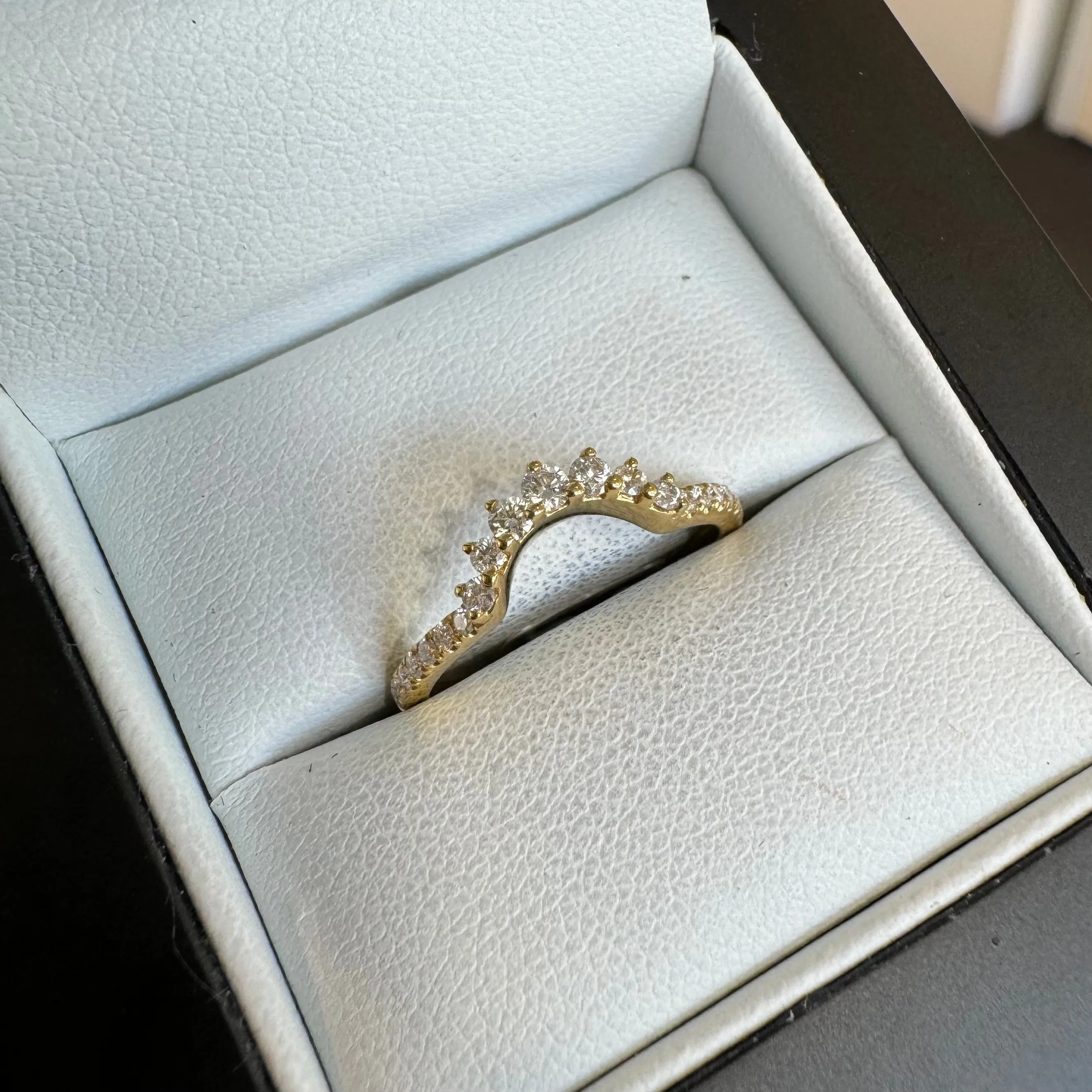 18ct Yellow Gold Framing Diamond Ring